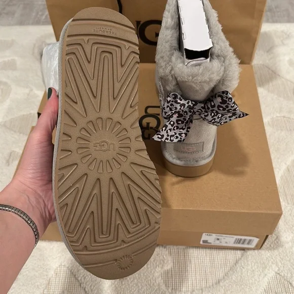 💕SOLD💕NWT Mini Bailey bow leopard Ugg boots - Picture 6 of 7